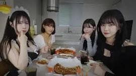 被七位女神包围了!我该怎么选海报